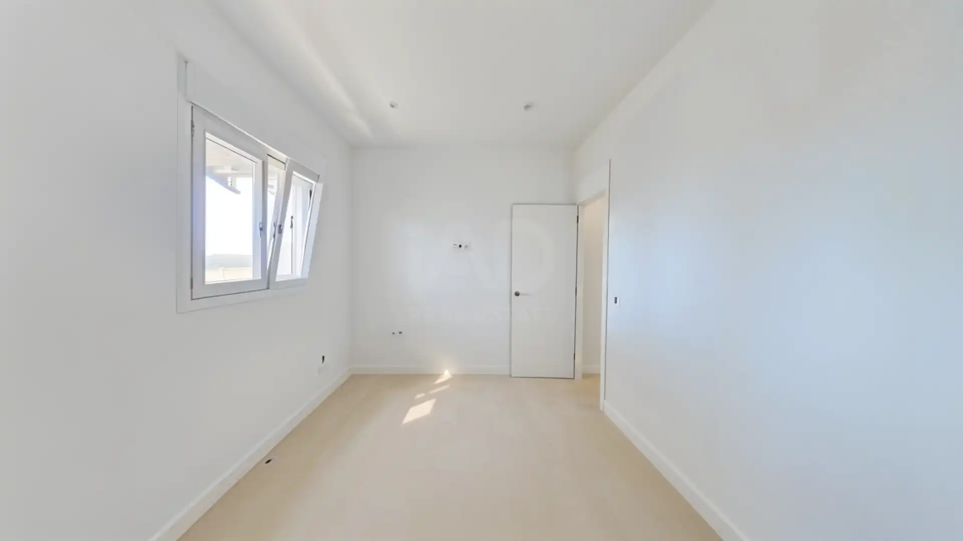 Dormitori de Casa o xalet en venda en Chiclana de la Frontera amb Aire condicionat, Terrassa i Piscina