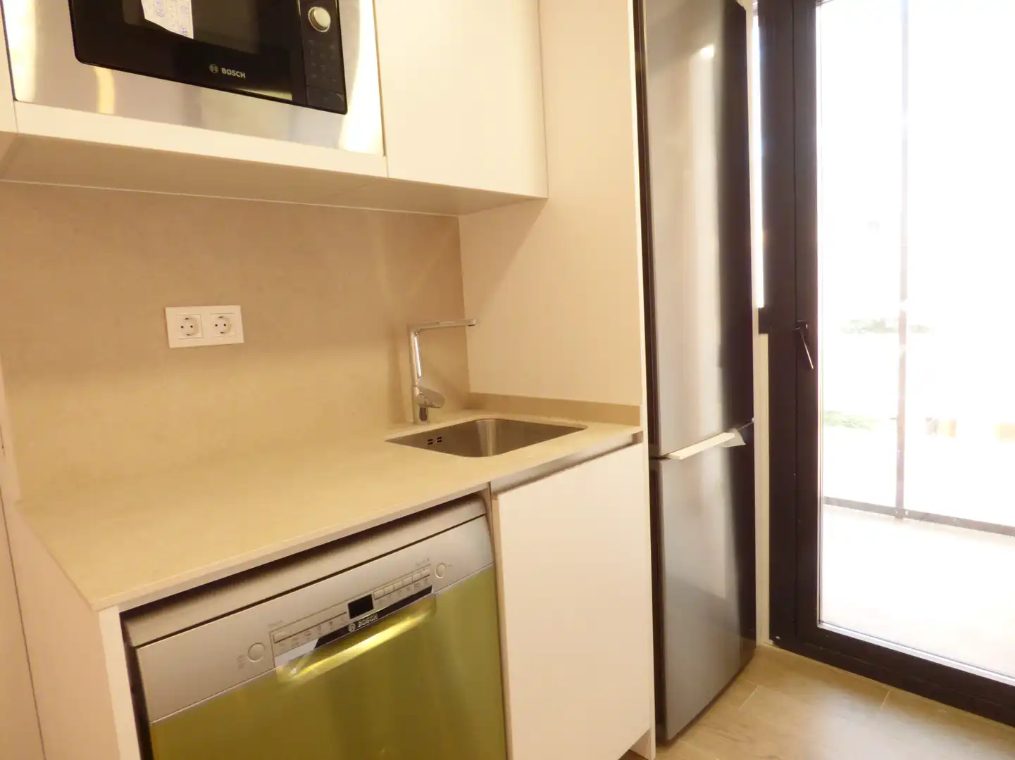 Kitchen of Flat for rent in Madrid  with Air Conditioner, Heating and Private garden