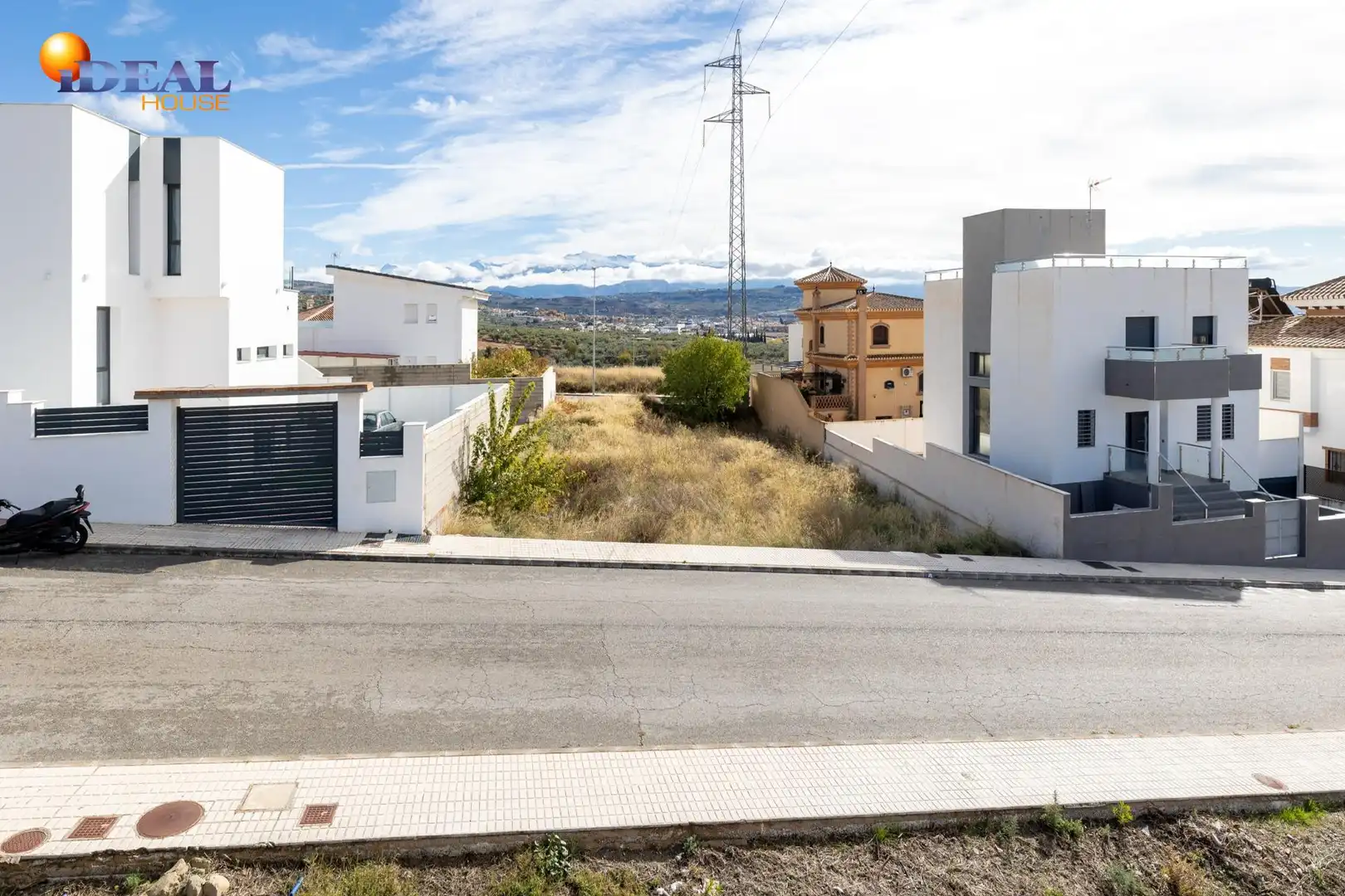 Wohnbaugrundstück zum Verkauf in Avenida Cerro de Alfonsico 20