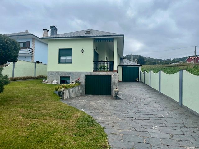 Exterior view of House or chalet for sale in Valdoviño  with Private garden and Balcony