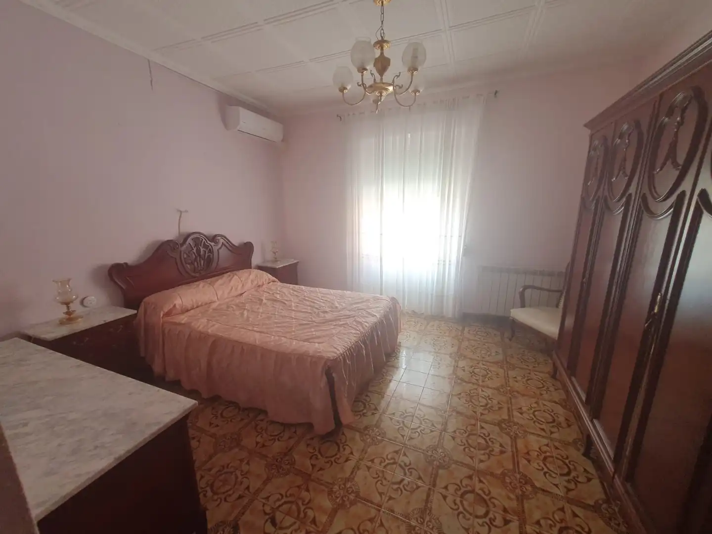 Dormitori de Casa o xalet de lloguer en Puertollano amb Aire condicionat i Moblat