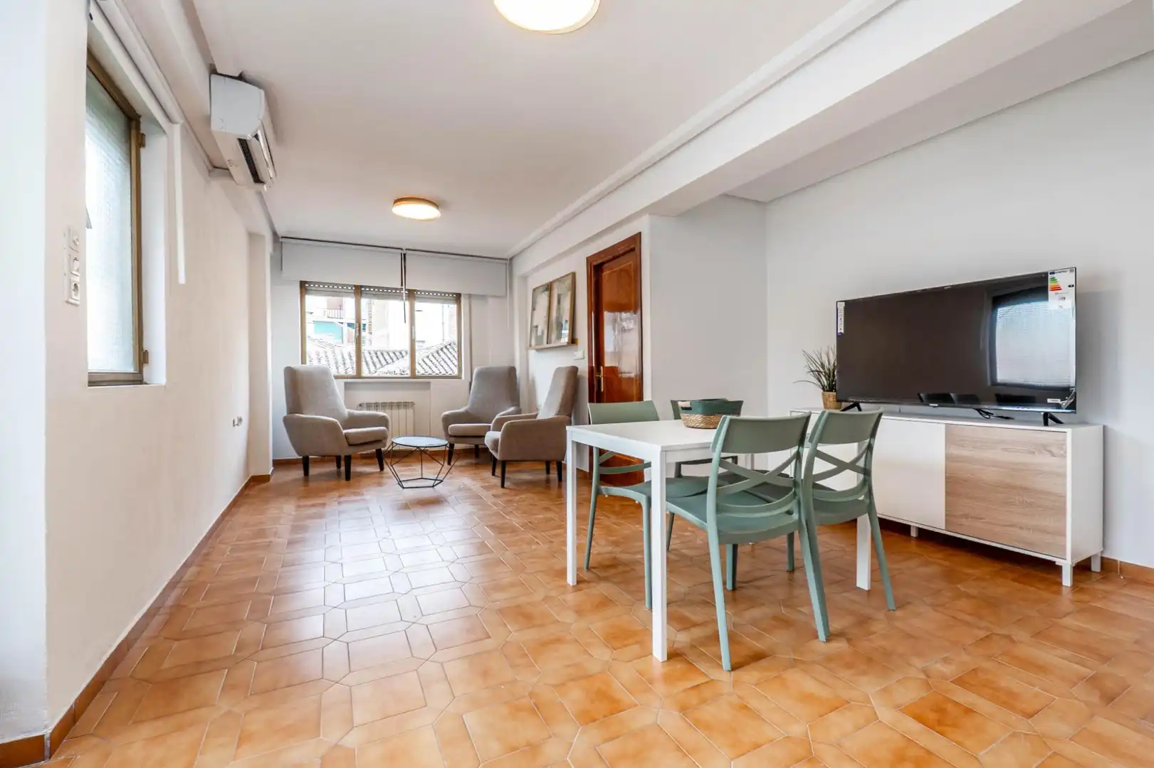 Room in ACERA DE CANASTEROS, Centro - Sagrario