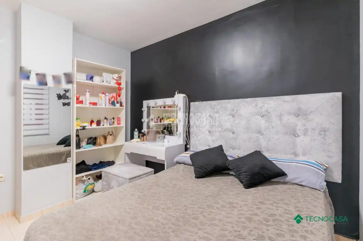 Bedroom of Flat for sale in Roquetas de Mar  with Furnished and Balcony
