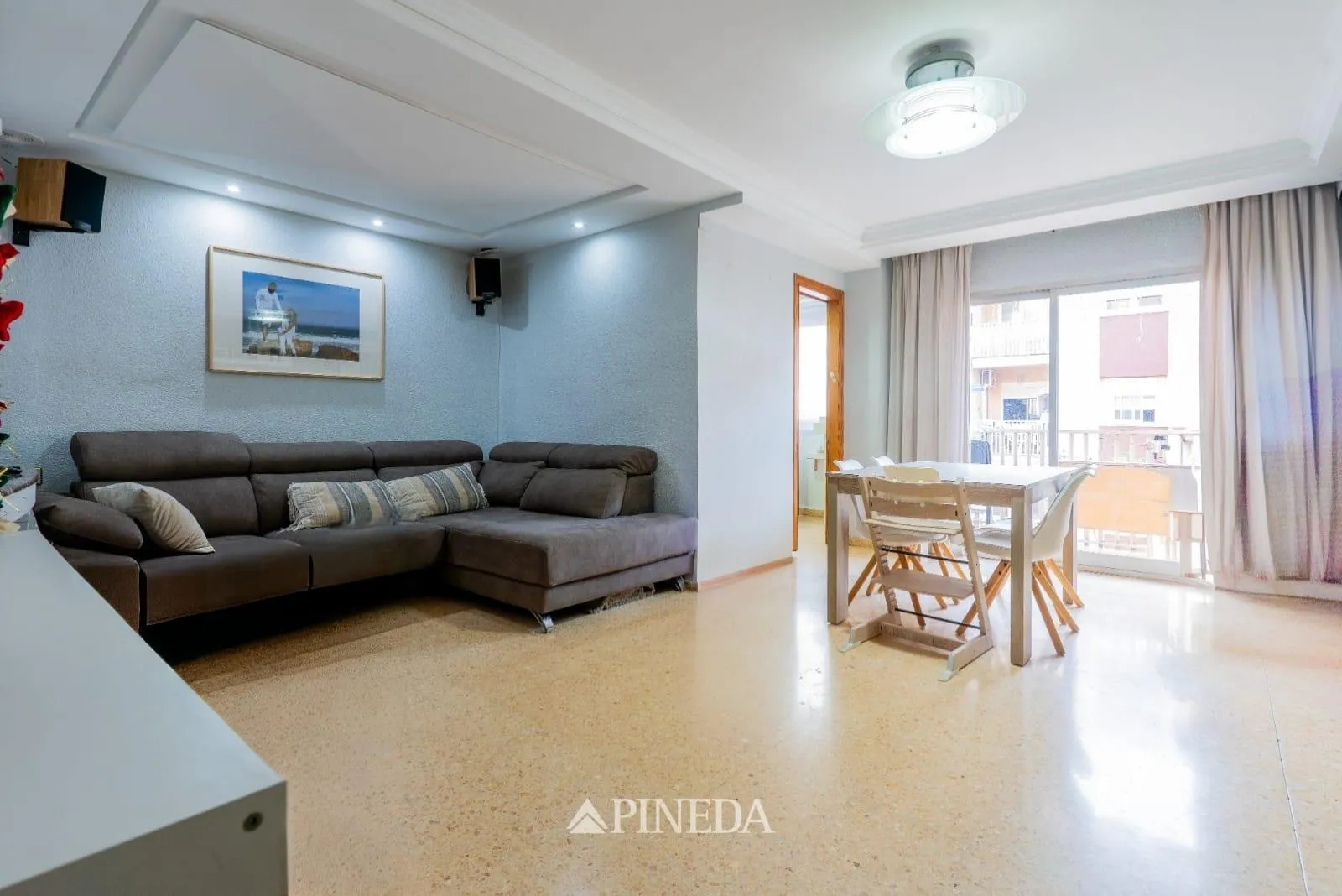 Living room of Flat for sale in  Valencia Capital  with Balcony