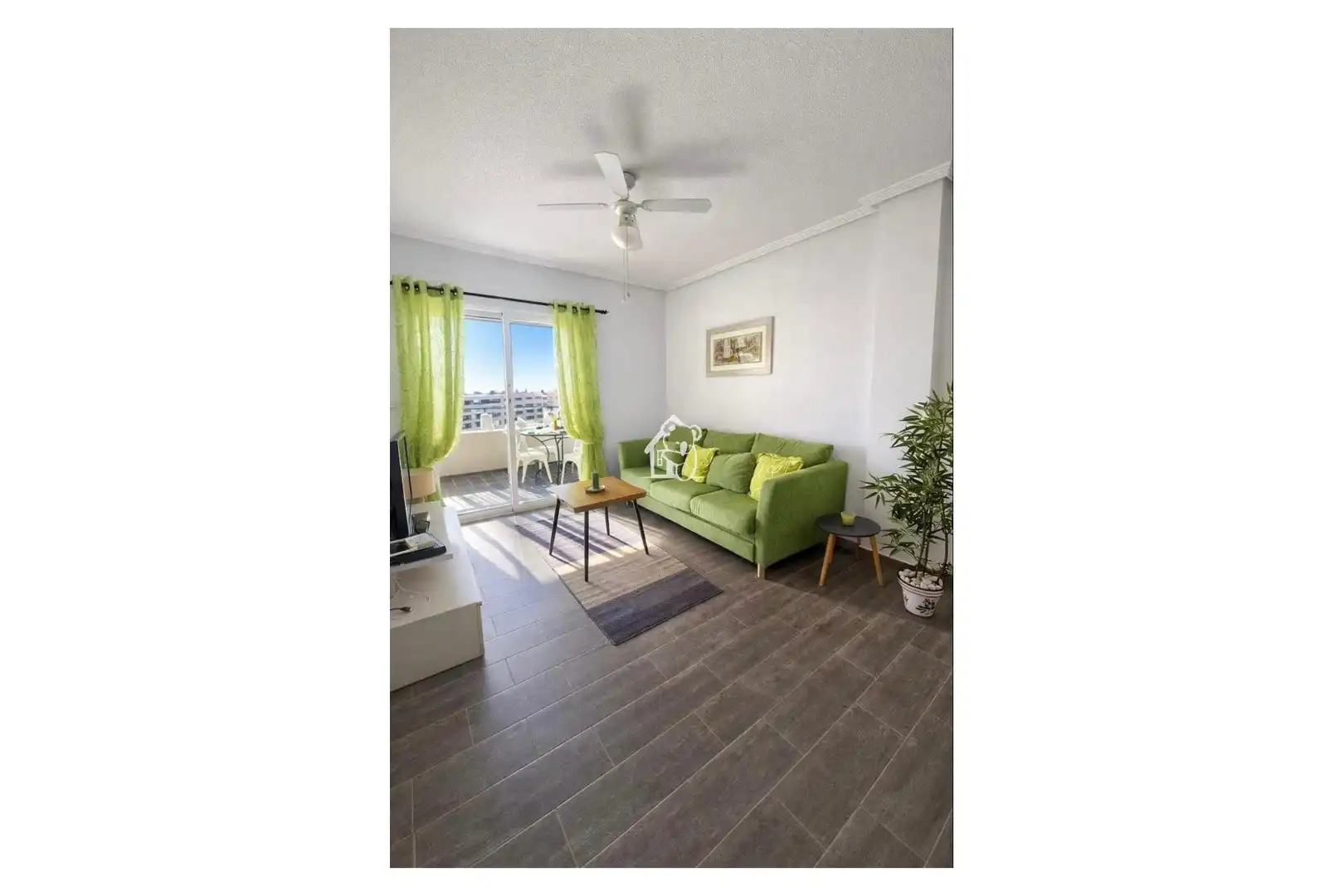 Wohnzimmer von Wohnungen zur Miete in Orihuela mit Klimaanlage, Terrasse und Schwimmbad