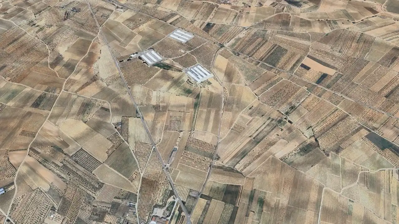 Rustikales Grundstück zum Verkauf in Pl 13, imagen 3