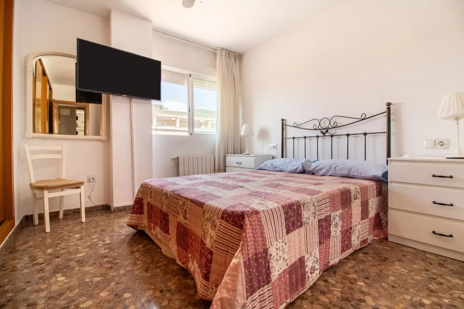 Schlafzimmer von Wohnung zur Miete in Sagunto / Sagunt mit Klimaanlage, Heizung und Möbliert