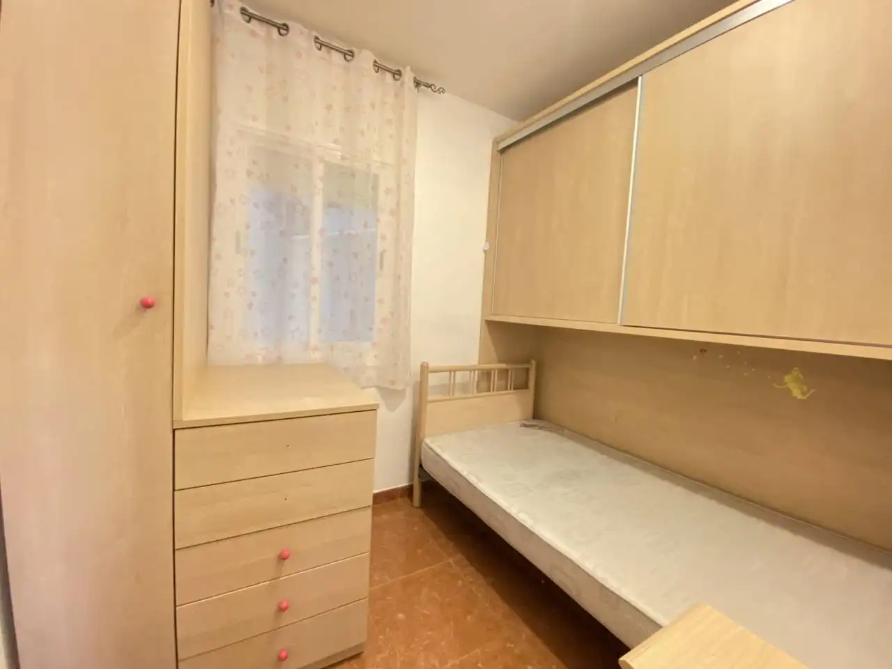 Habitación de Piso en venta en El Vendrell con Calefacción y Terraza