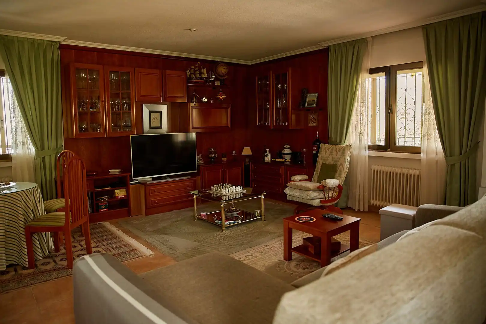 Living room of Houses for sale in Miraflores de la Sierra  with Air Conditioner, Heating and Private garden