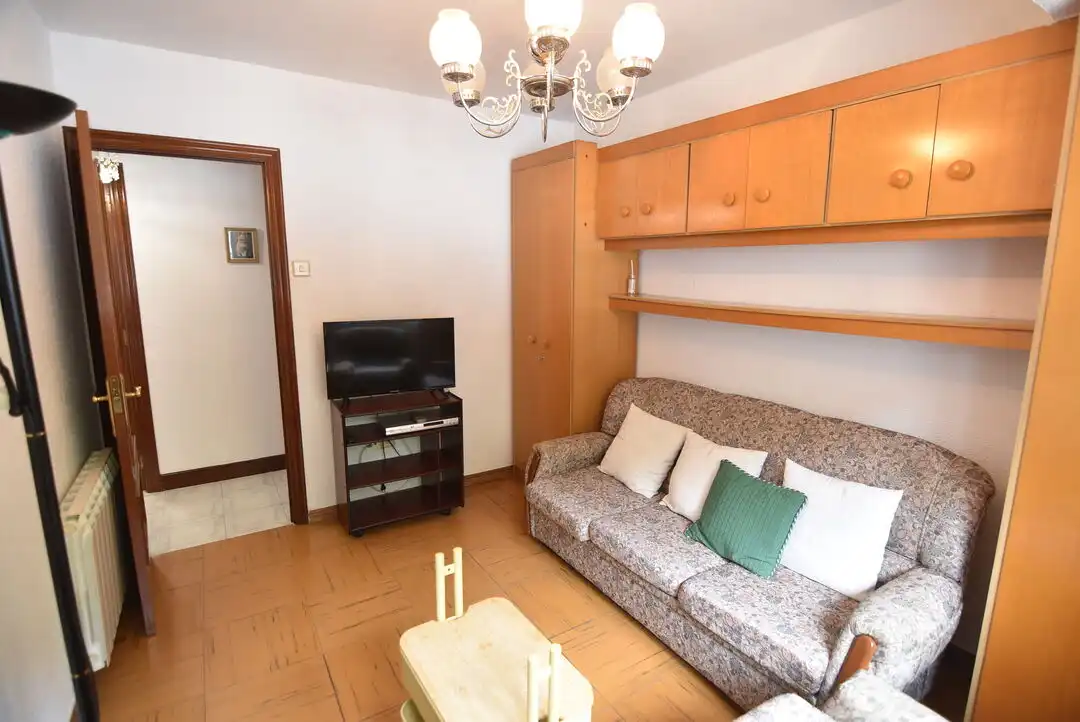 Living room of Flat for sale in Eibar  with Heating, Furnished and Balcony