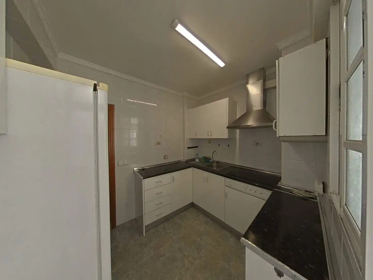 Kitchen of Flat for sale in Málaga  with Terrace and Furnished