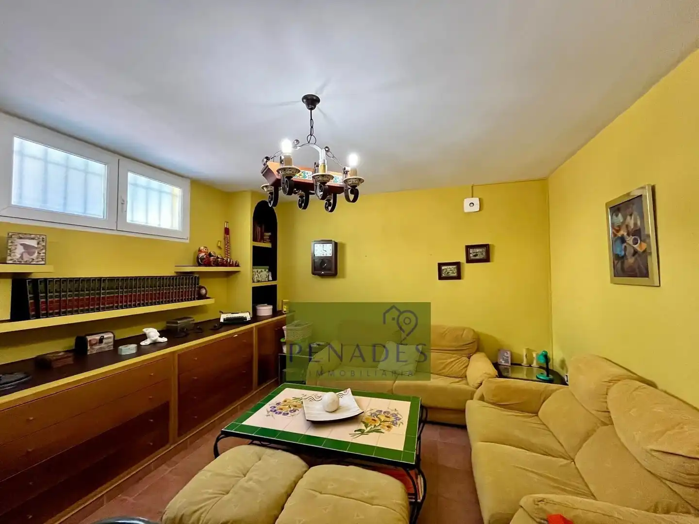 Sala d'estar de Casa o xalet en venda en Ontinyent