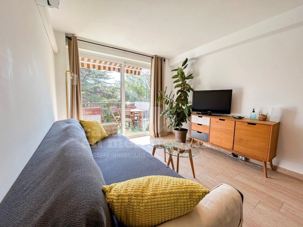 Sala d'estar de Apartament en venda en Ciutadella de Menorca amb Aire condicionat, Jardí privat i Terrassa