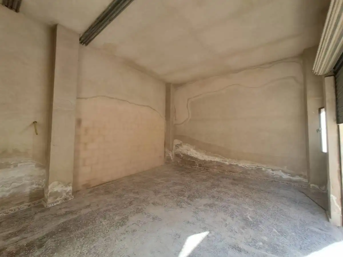 Local en venta en Catral