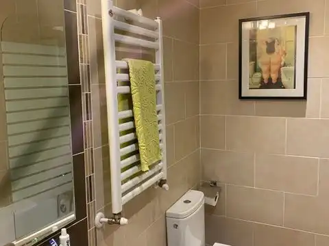 Baño de Piso de alquiler en El Espinar con Aire acondicionado, Calefacción y Parquet