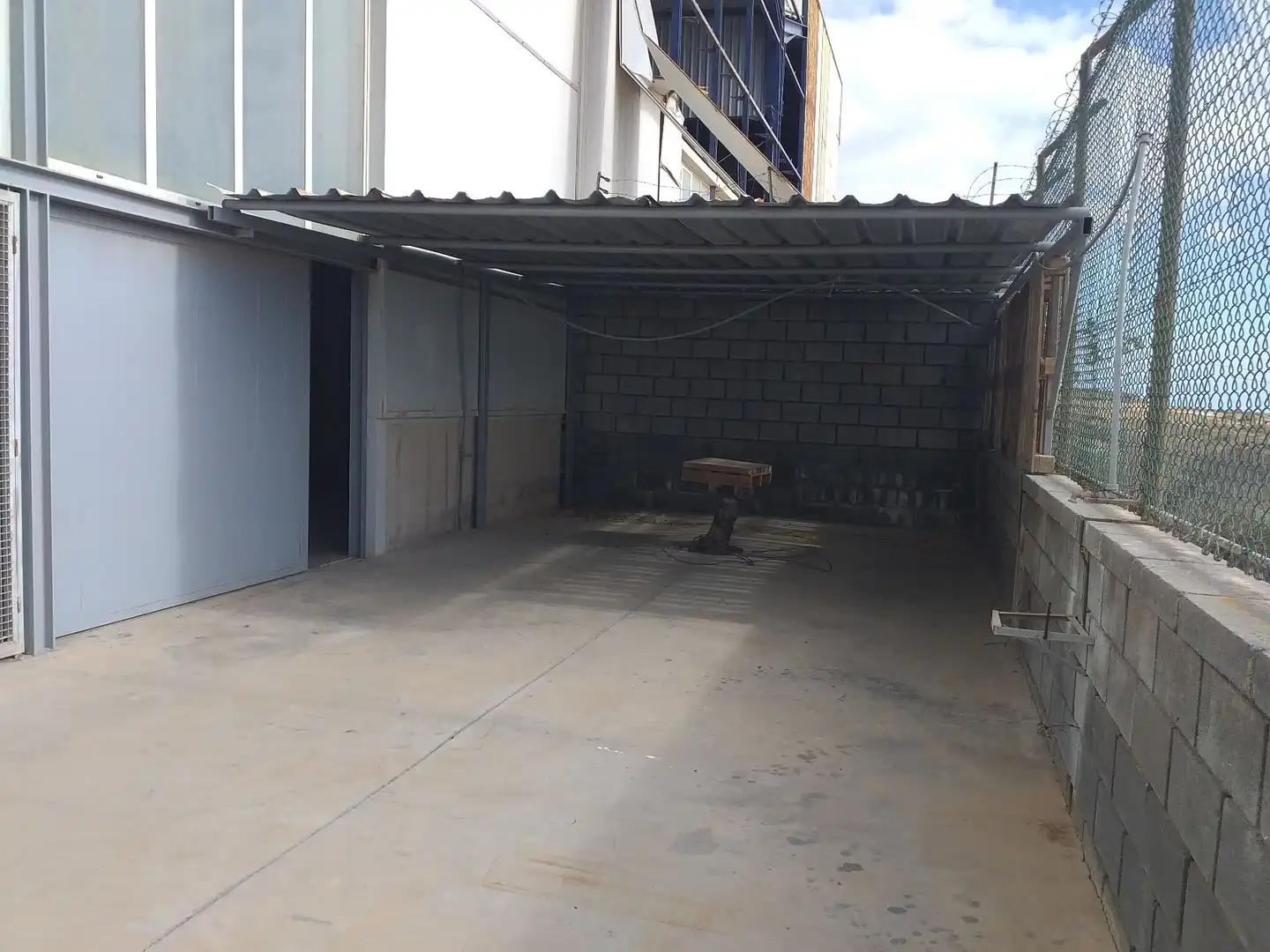 Aparcament de Nau industrial en venda en Granadilla de Abona