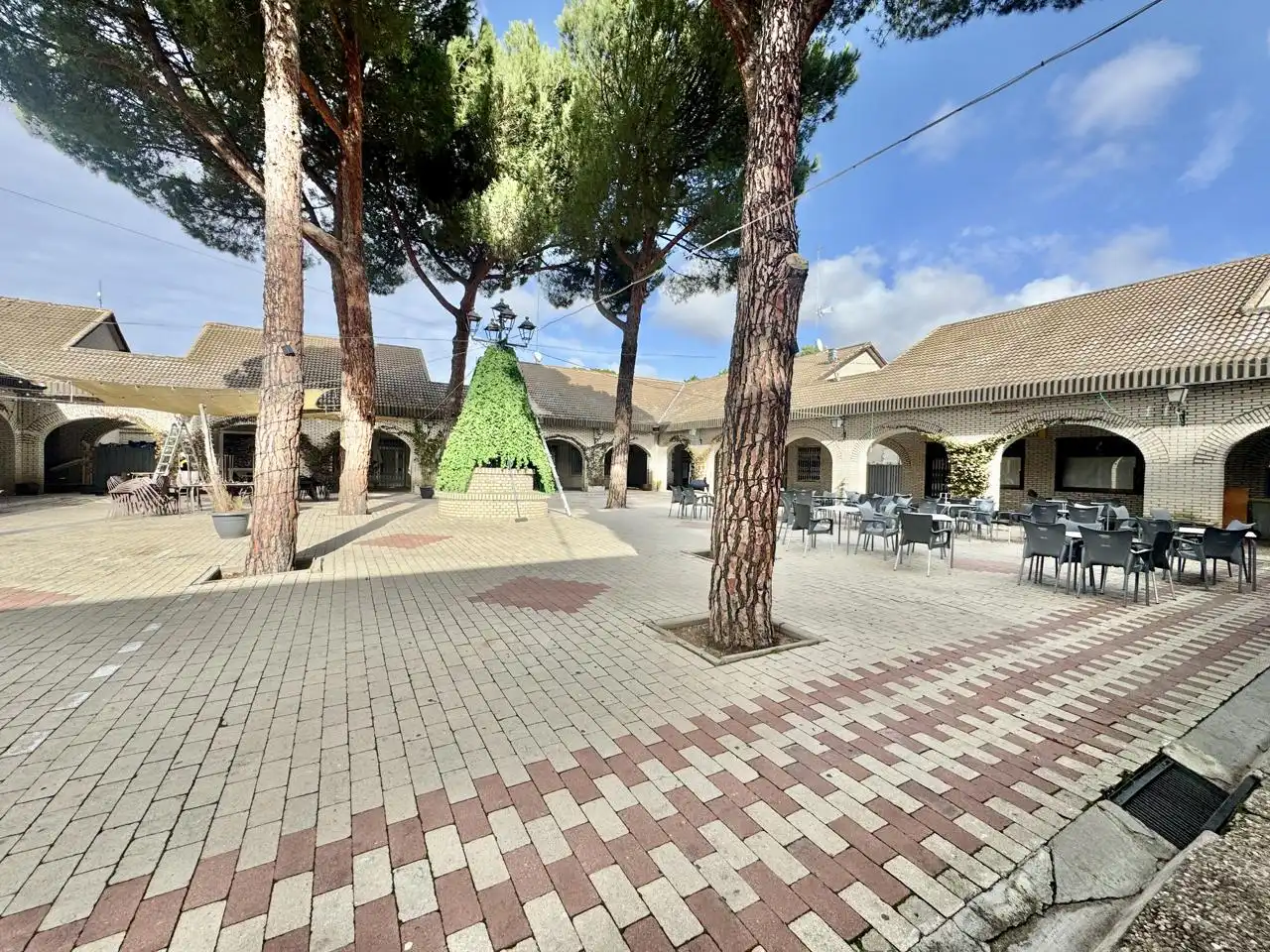 Vista exterior de Local en venta en Maello con Aire acondicionado