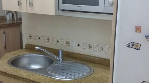 Foto 2 de Piso en venta en Avenida de Pino Montano, Cruz Roja,  Sevilla Capital