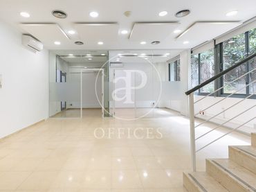 Oficina amb ascensor en venda a Ronda de la Univ.