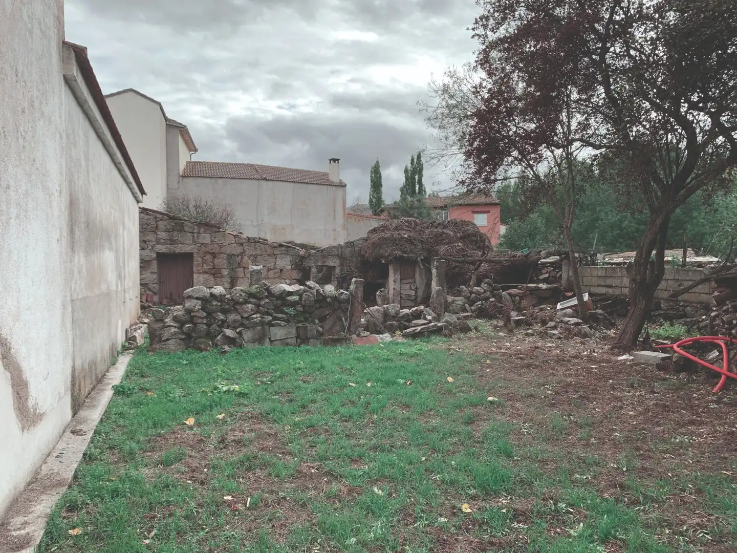 Vista exterior de Casa adosada en venta en Solosancho con Jardín privado