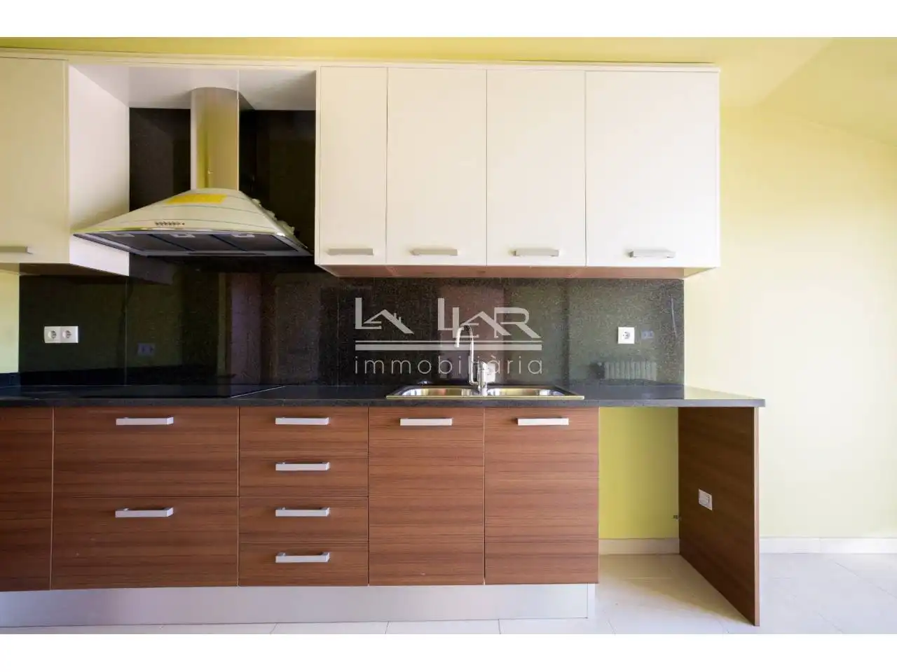 Kitchen of Duplexes for sale in Vic  with Air Conditioner, Heating and Parquet flooring