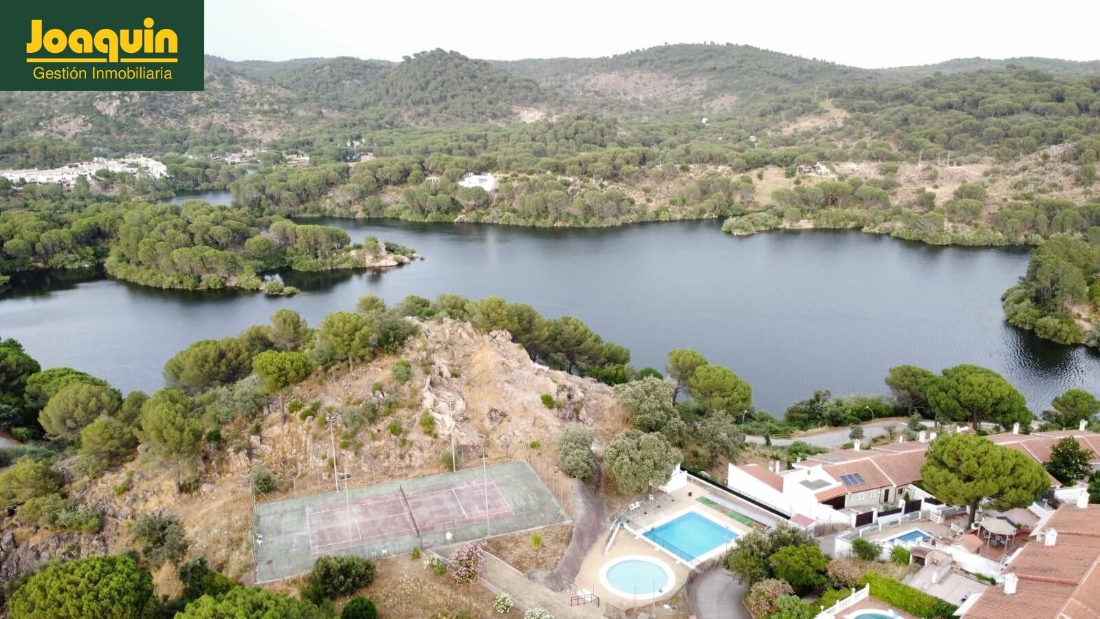 Casa adosada en venda en  Córdoba Capital