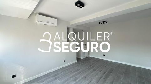 Foto 2 de Piso de alquiler en José Arcones Gil, Pueblo Nuevo, Madrid Capital
