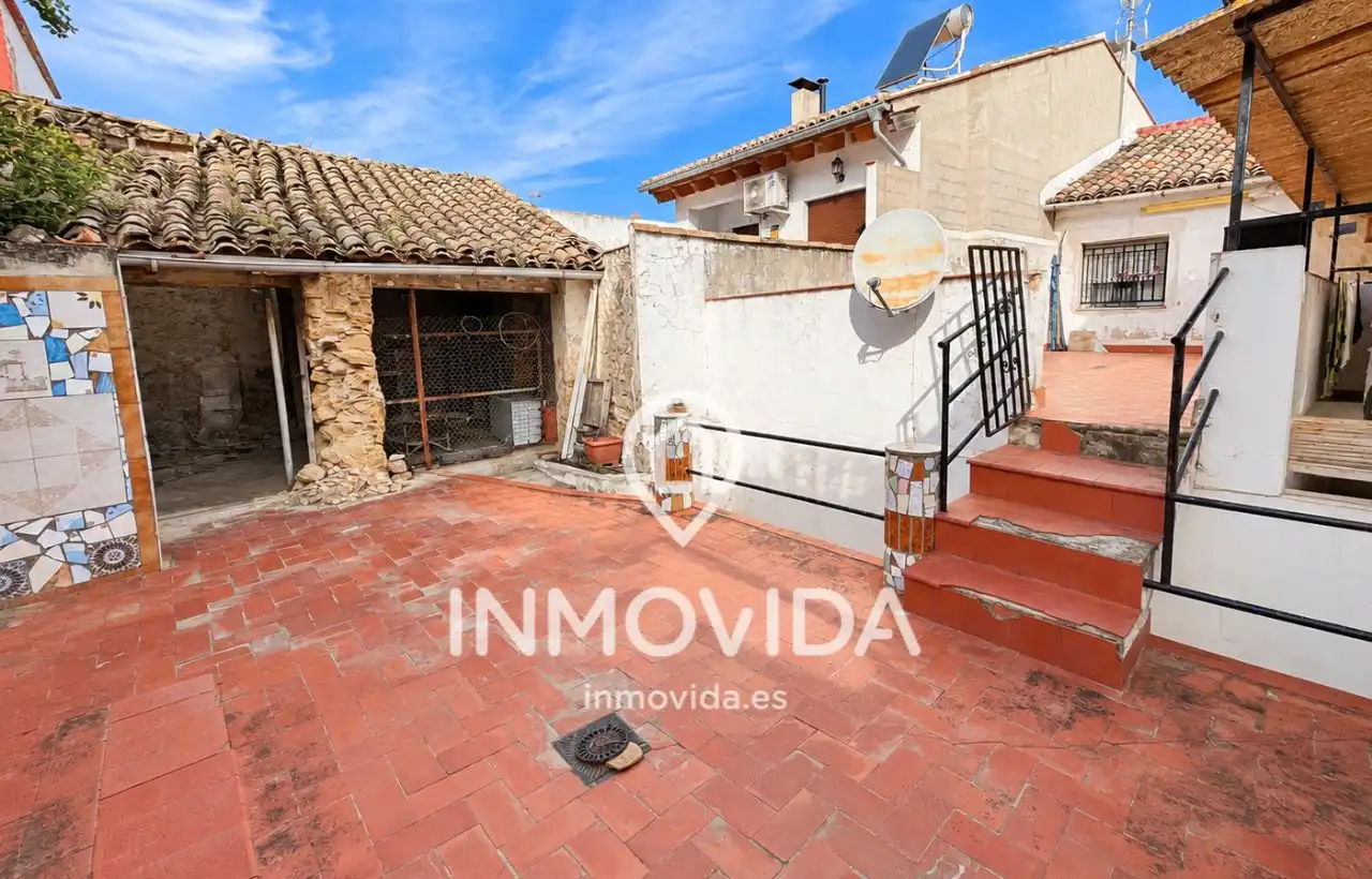 Casa amb balcó en venda a Carrer Sant Josep, imagen 8