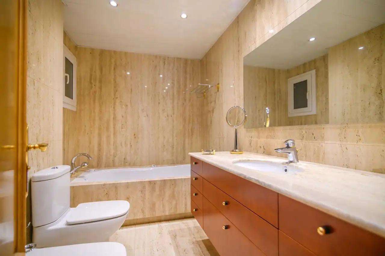 Bany de Casa o xalet en venda en Sant Joan de Vilatorrada amb Calefacció, Parquet i Terrassa
