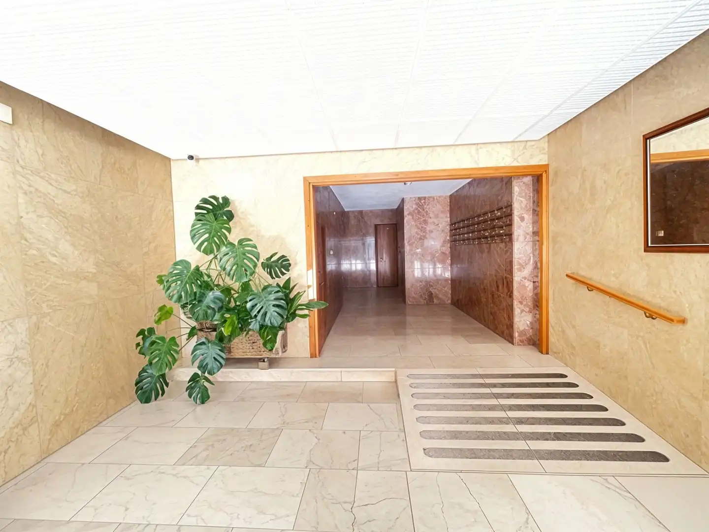 Flat for sale in Guadalajara  with Air Conditioner and Heating