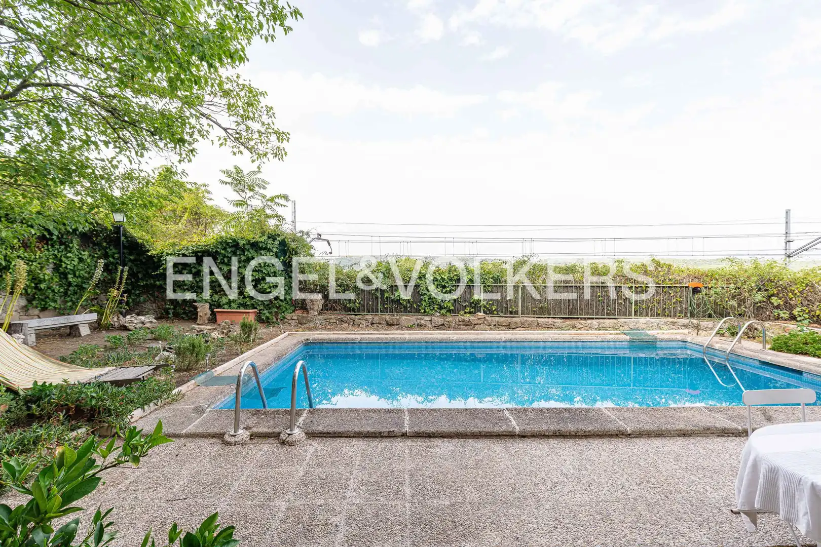 Piscina de Casa o xalet en venda en Galapagar amb Calefacció, Jardí privat i Terrassa
