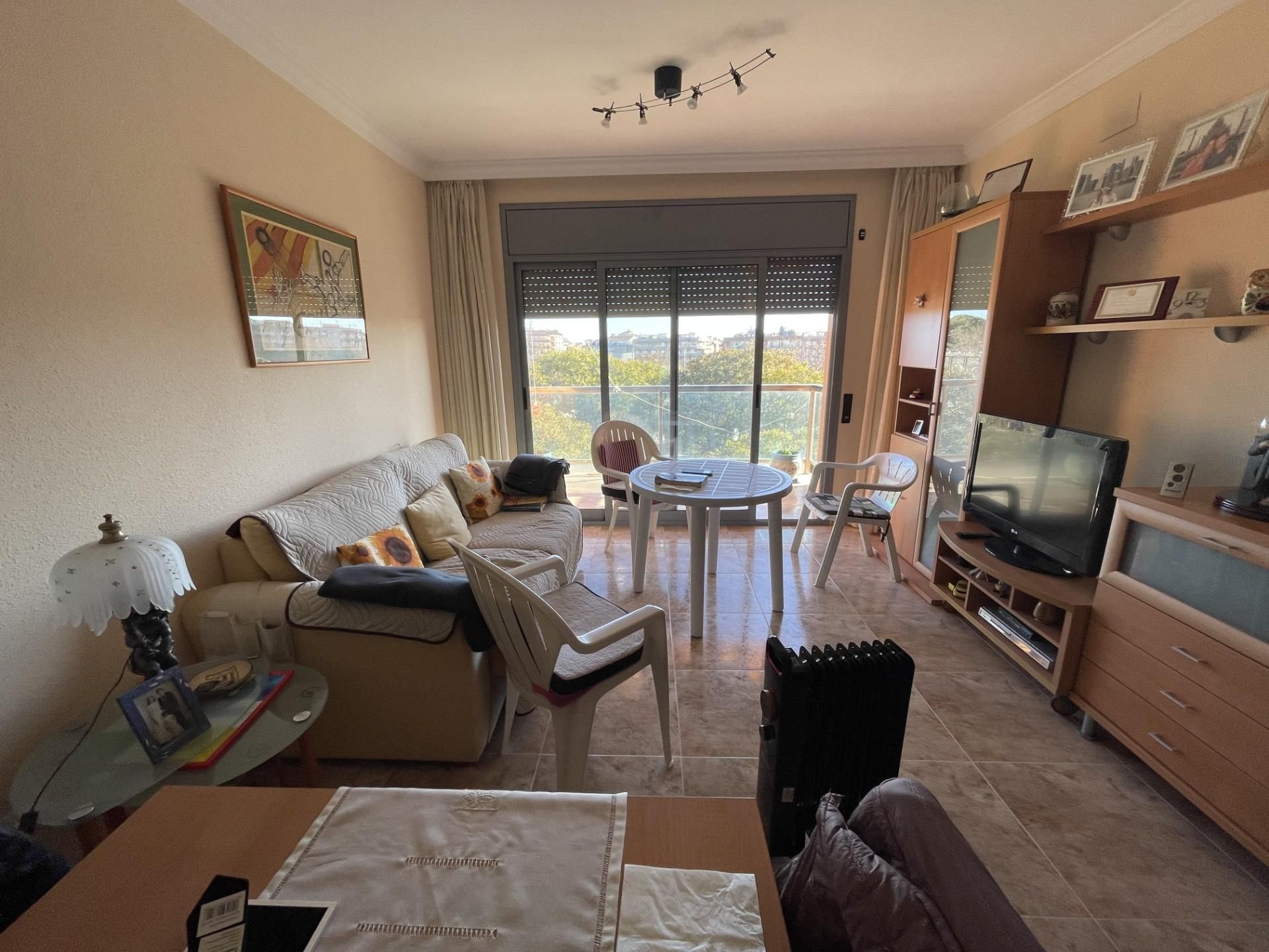 Sala d'estar de Pis en venda en Calafell amb Traster, Moblat i Balcó