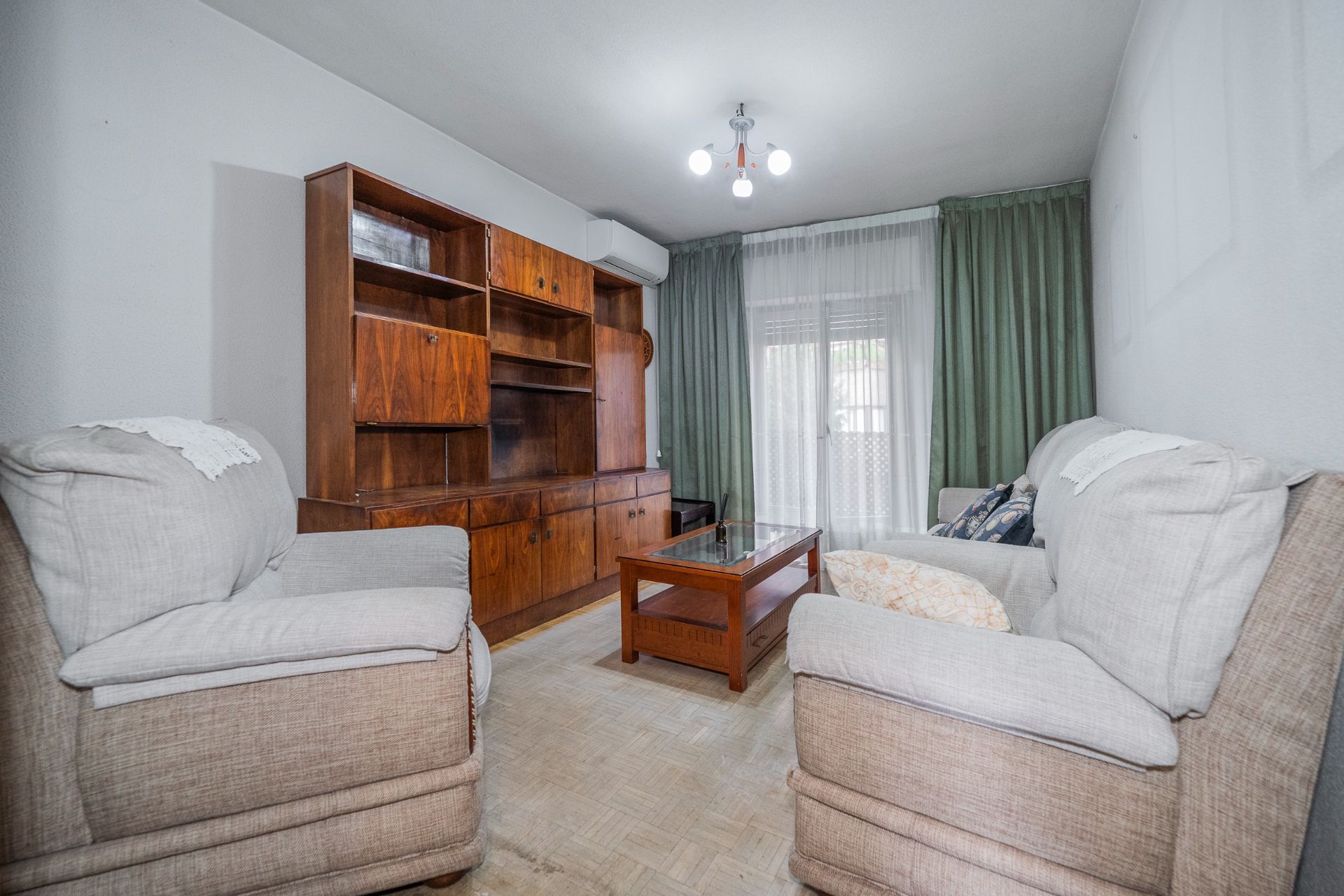 Living room of Flat for sale in  Madrid Capital  with Air Conditioner and Heating