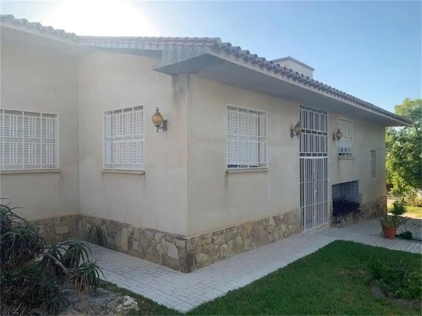 Exterior view of Flat for sale in Nerja  with Private garden, Storage room and Swimming Pool