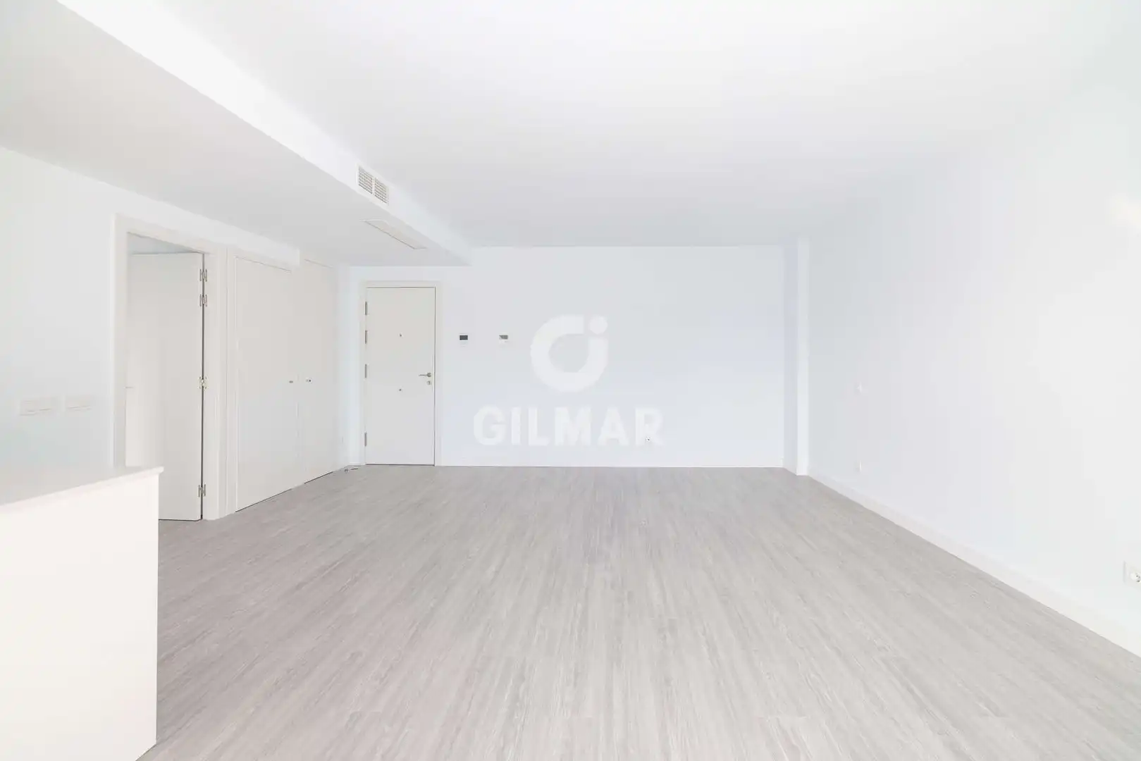 Dormitori de Apartament en venda en Estepona amb Calefacció, Traster i Piscina