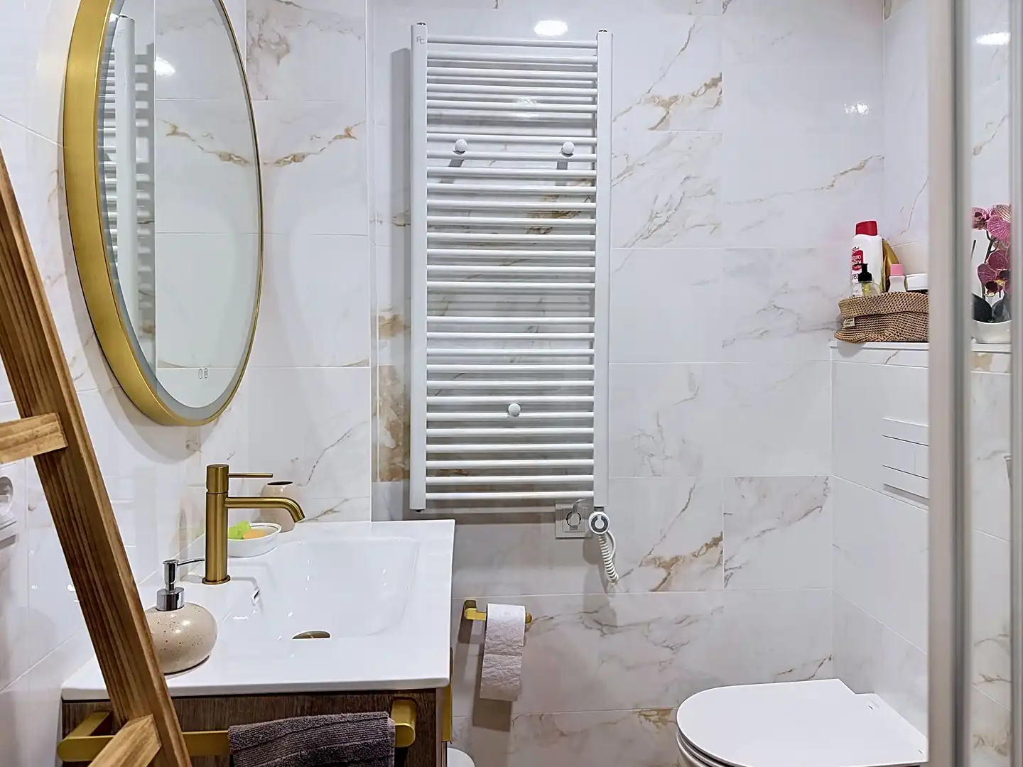 Bathroom of Flat for sale in Ribadumia  with Heating and Terrace