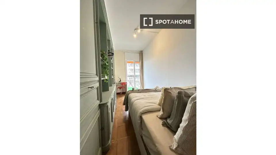 Bedroom of Flat for rent in Barcelona  with Air Conditioner, Heating and Furnished