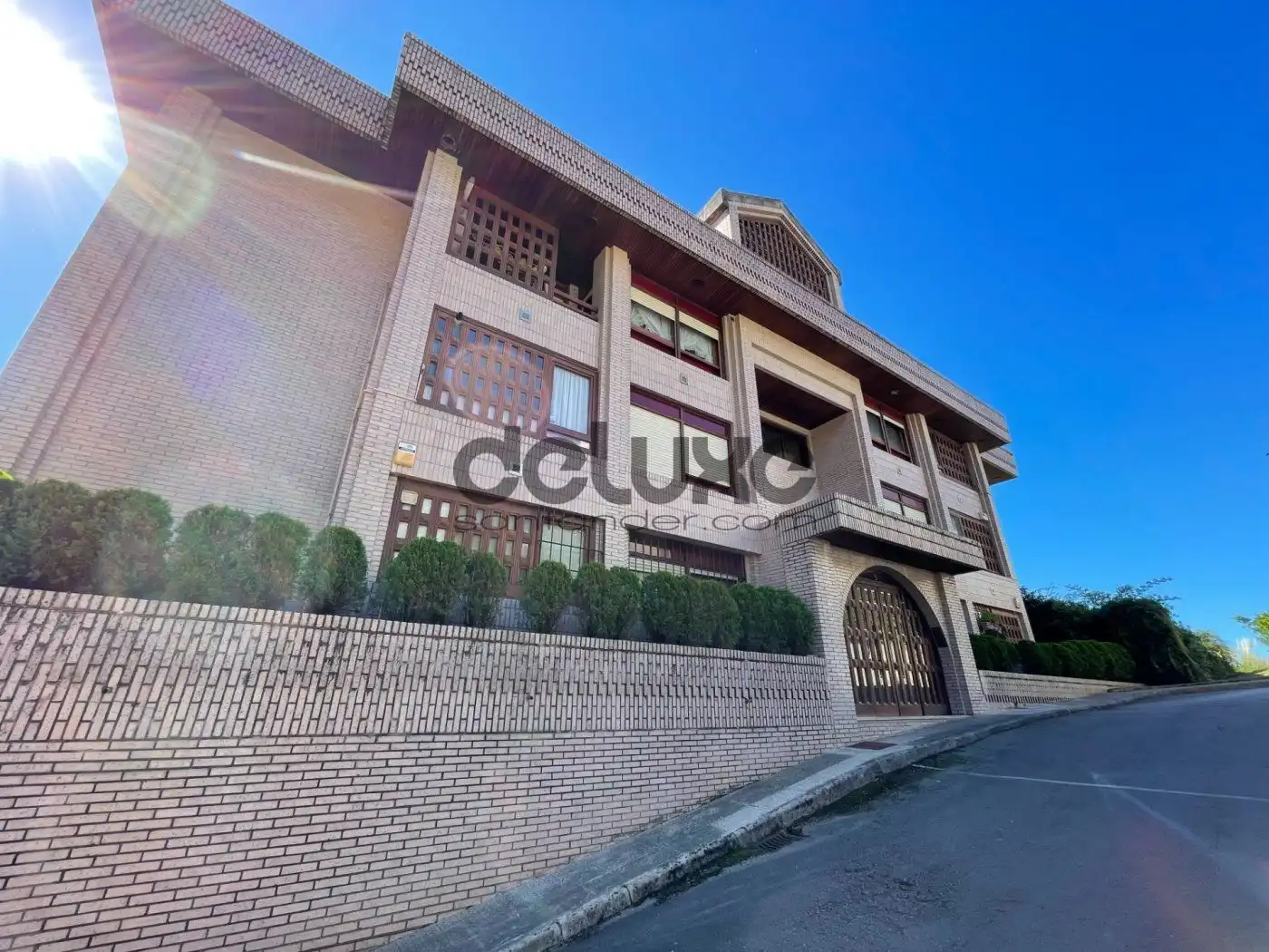 Vista exterior de Ático en venta en Santander con Calefacción y Terraza