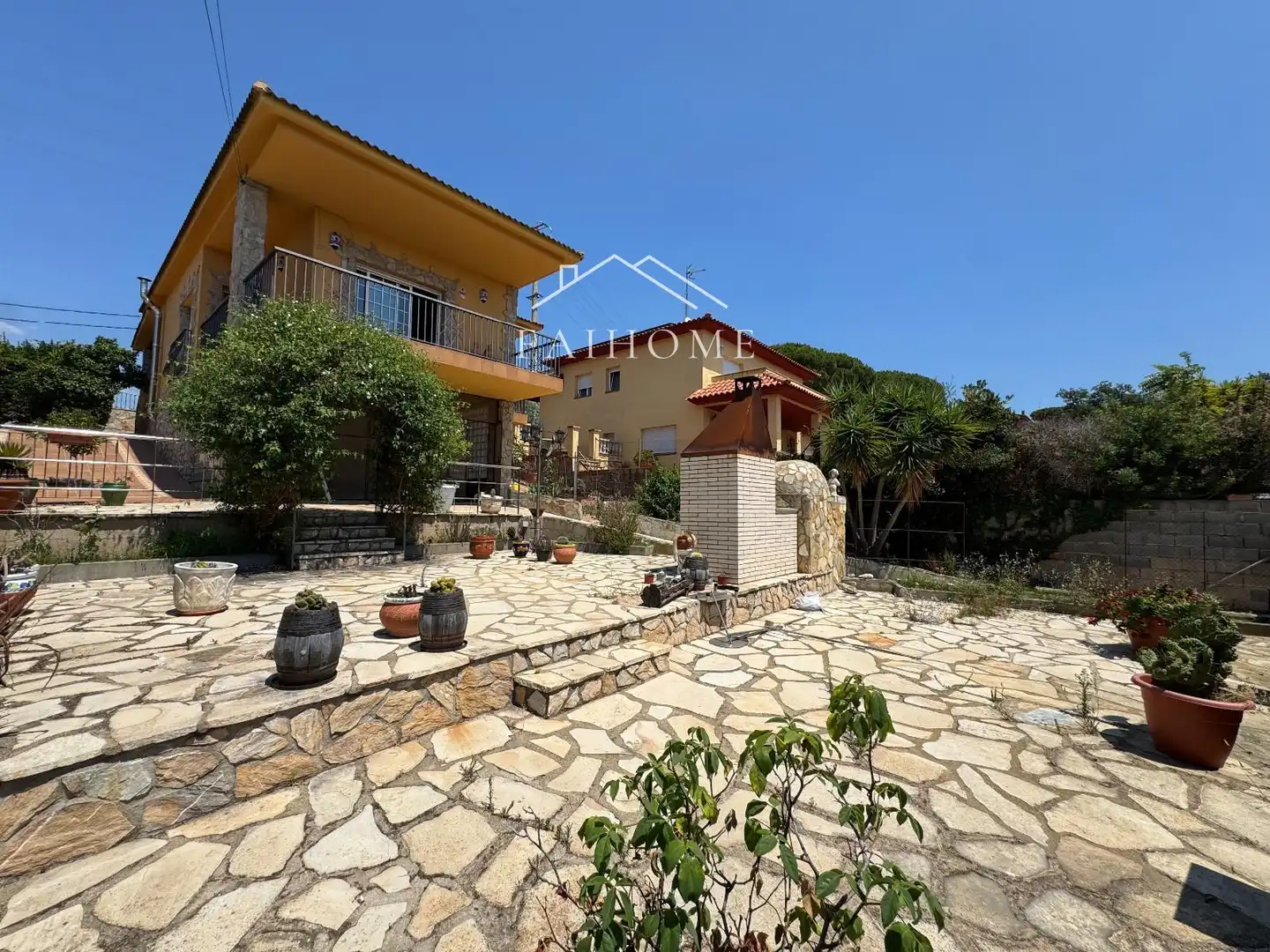 Vista exterior de Casa o xalet en venda en Tordera amb Aire condicionat, Calefacció i Traster