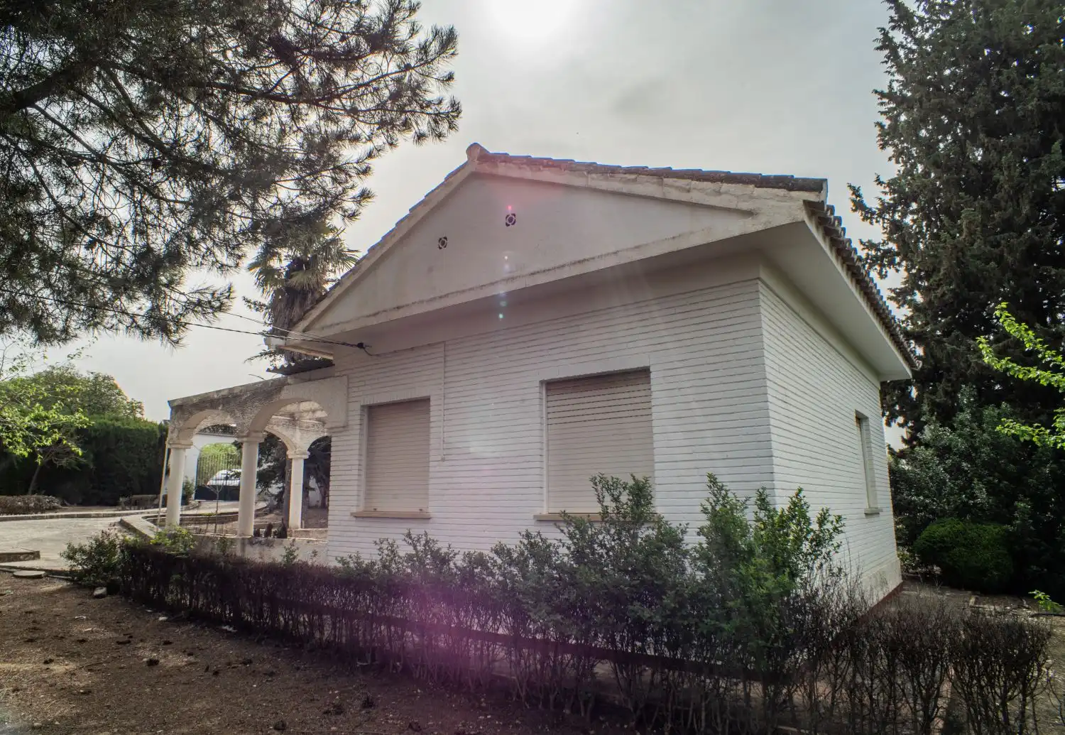 Vista exterior de Casa o xalet en venda en Loja amb Jardí privat, Terrassa i Piscina