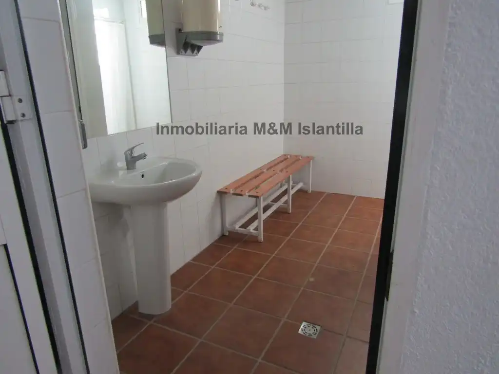 Baño de Casa adosada en venta en Islantilla con Terraza, Trastero y Amueblado