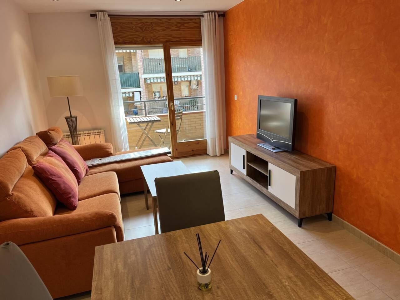 Living room of Flat to rent in Alcañiz  with Air Conditioner, Heating and Furnished