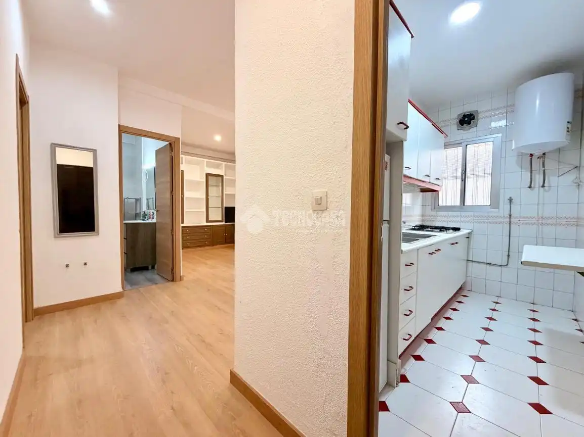 Kitchen of Flat for sale in Sevilla