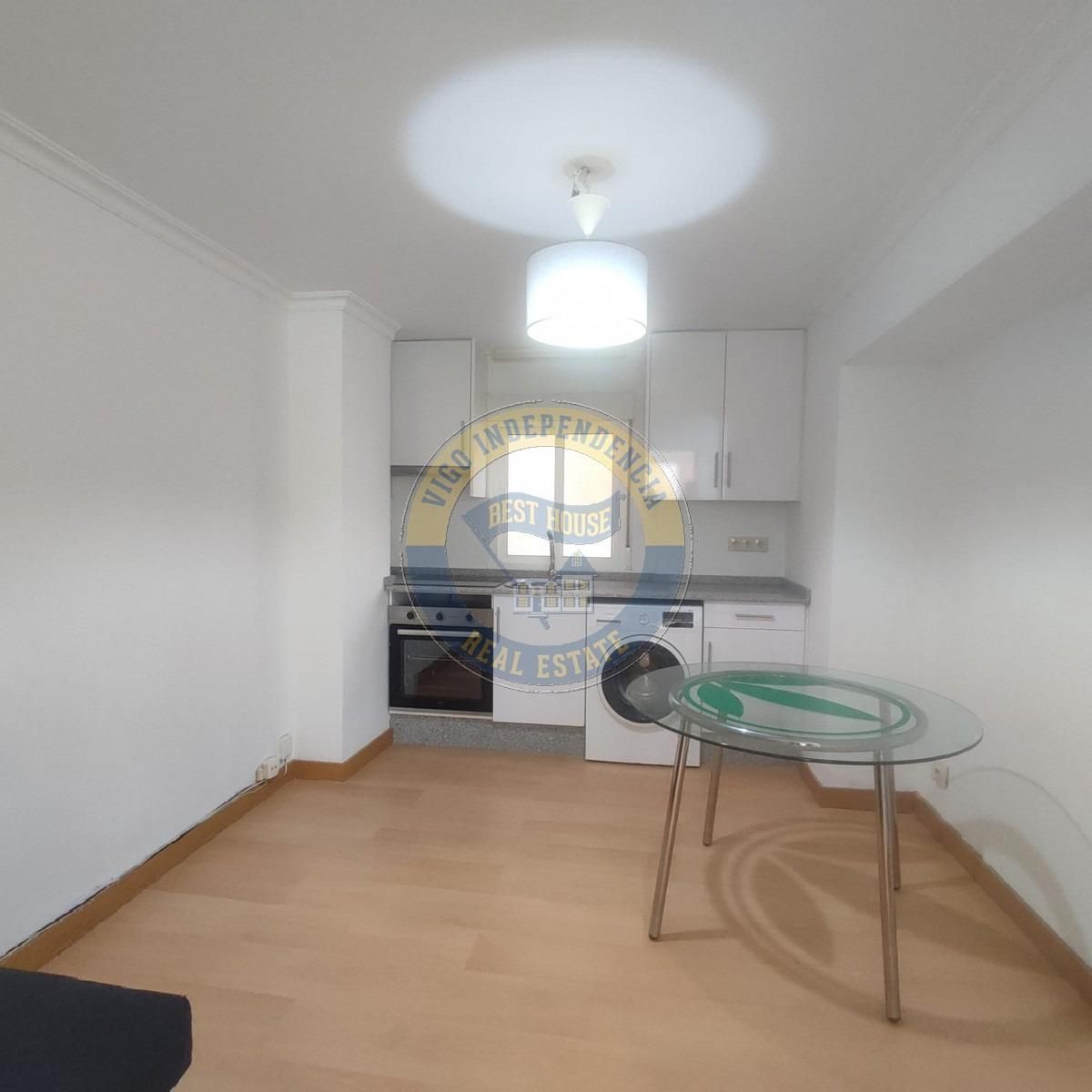 Kitchen of Apartment for sale in Vigo 