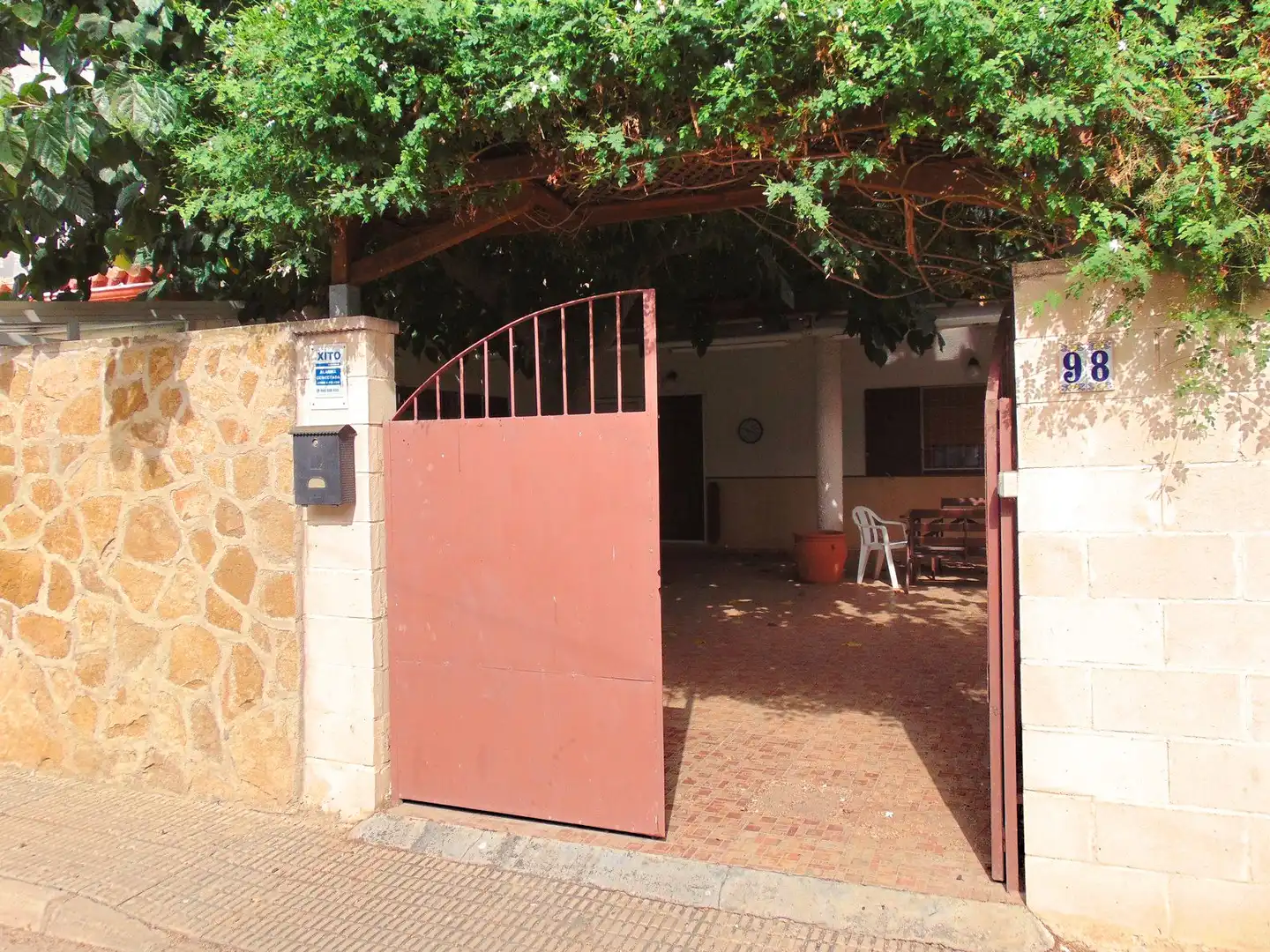 Casa adosada en venda en San Pedro del Pinatar amb Aire condicionat, Calefacció i Jardí privat