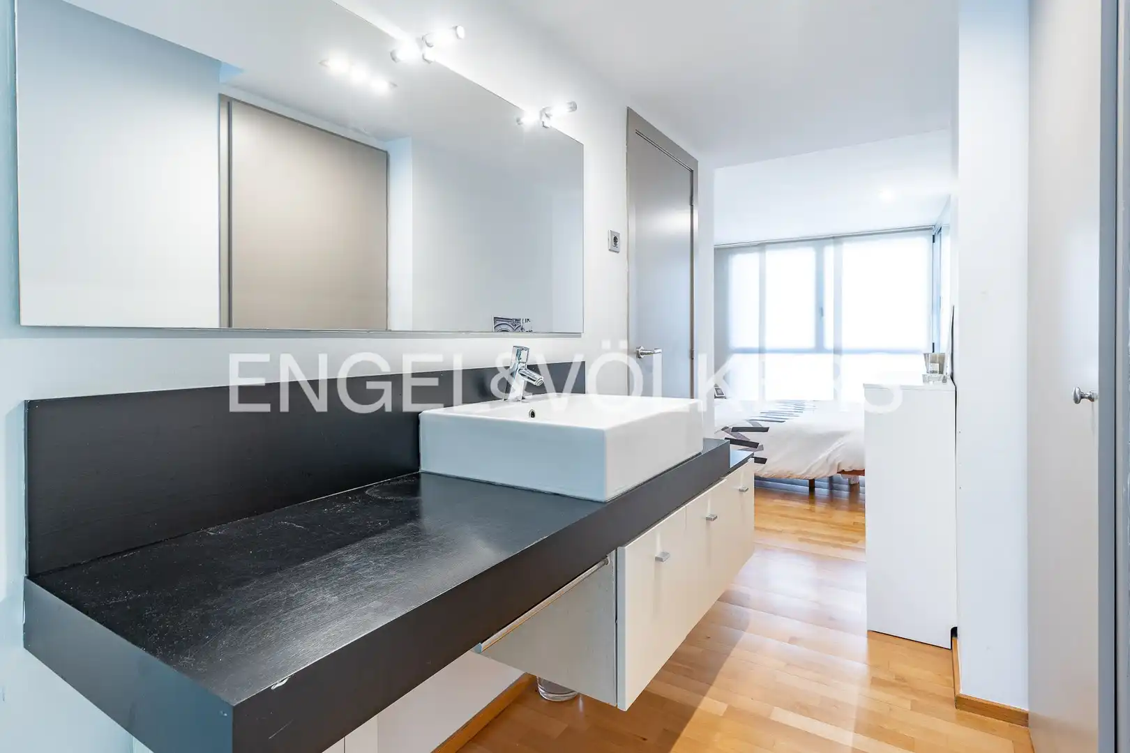 Baño de Casa adosada en venta en Barcelona con Aire acondicionado, Calefacción y Parquet
