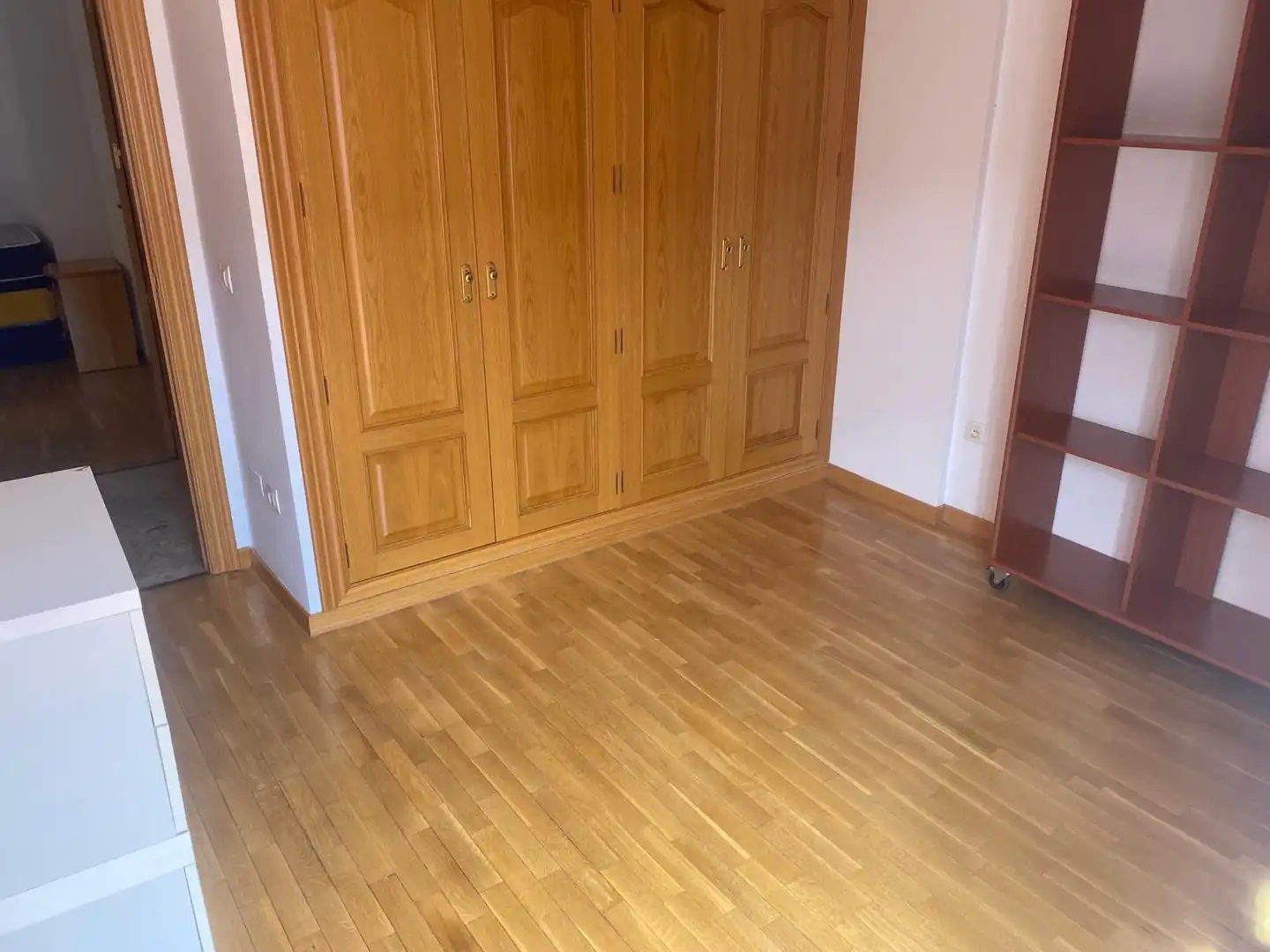 Habitación de Ático en venta en Los Rosales