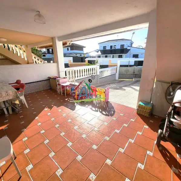 Jardí de Casa adosada en venda en Almonte amb Aire condicionat, Calefacció i Terrassa