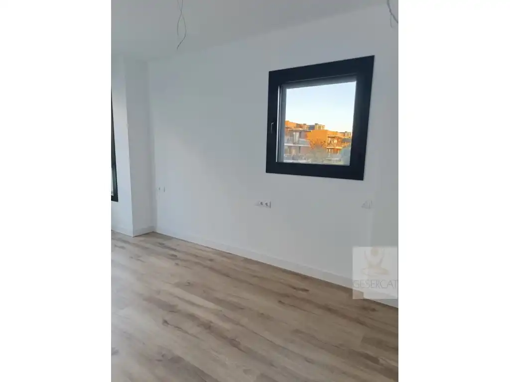Wohnung zur Miete in Calle Benet Cortada, Volpelleres
