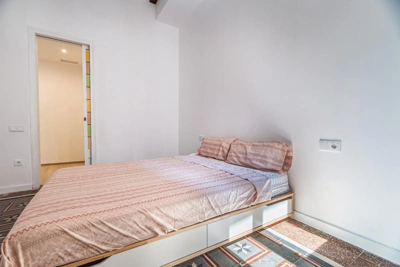 Habitación de Piso en venta en Barcelona con Aire acondicionado, Terraza y Horno